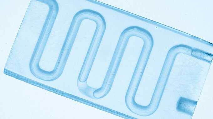 PI Pumping Tiniest Fluid Volumes Quickly and Precisely